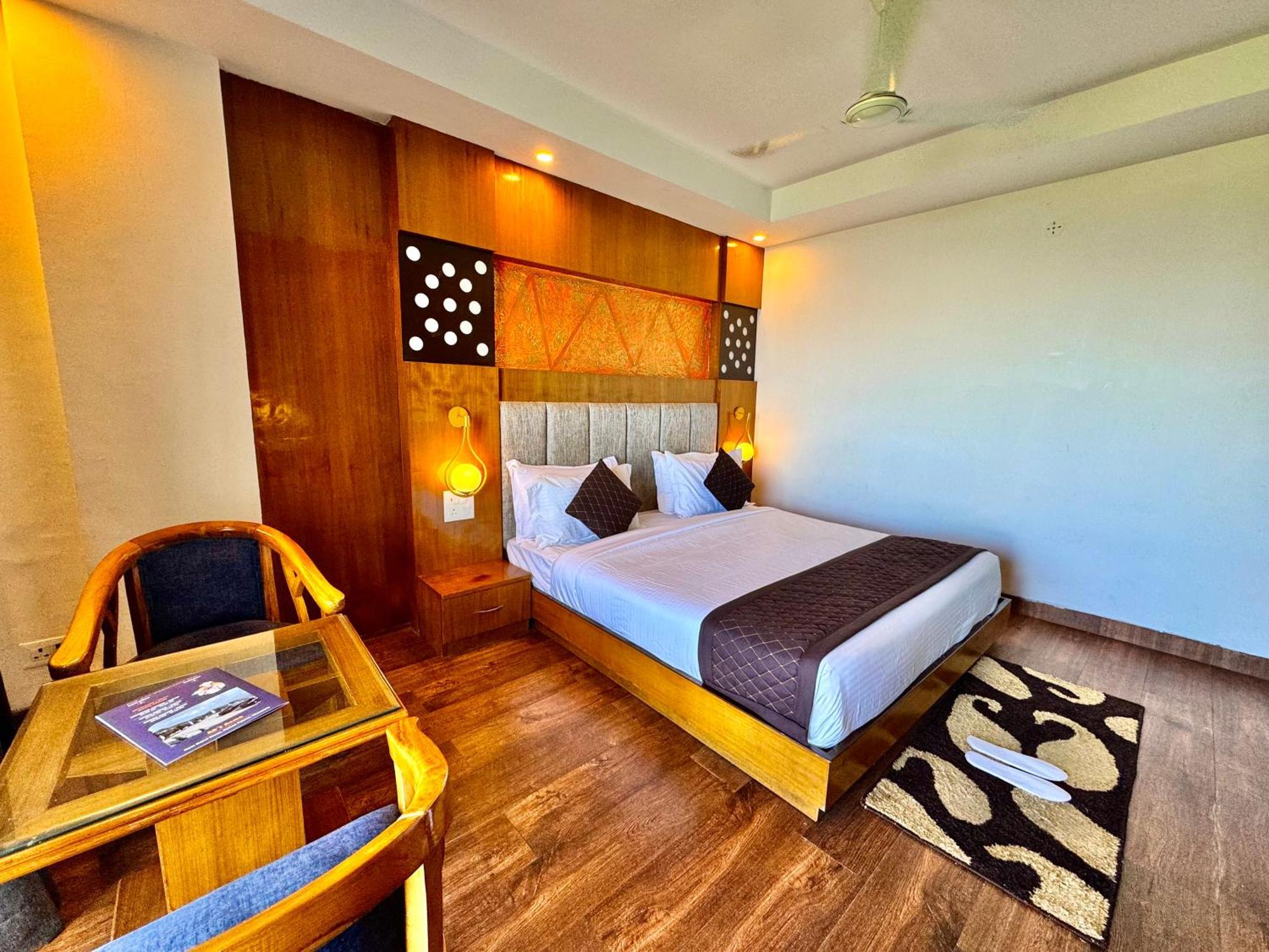 Ab'S Abode-A Boutique Hotel Mussoorie Buitenkant foto