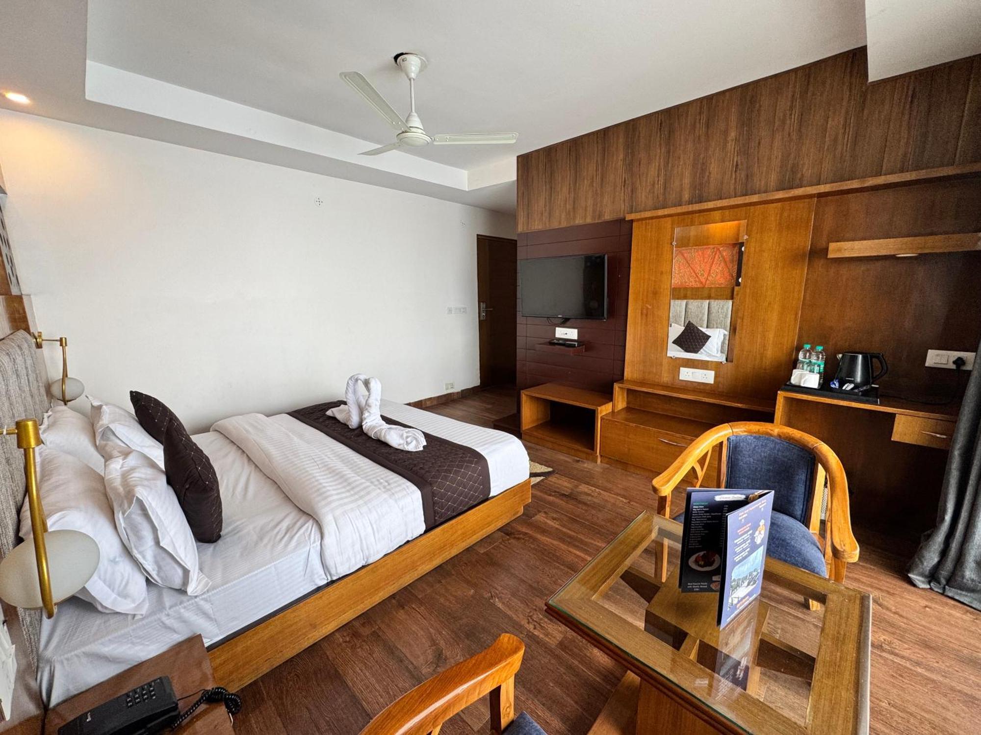Ab'S Abode-A Boutique Hotel Mussoorie Buitenkant foto